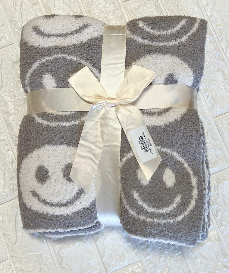 GRAY SMILEY BLANKET