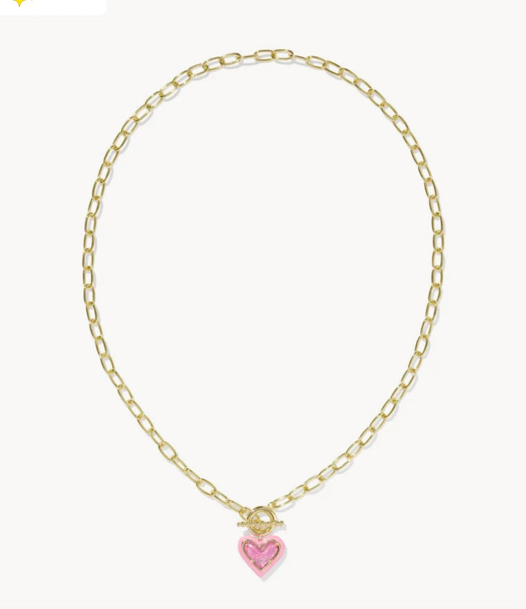 KENDRA SCOTT: ARI HEART ENAMEL FRAME CHAIN NECKLACE