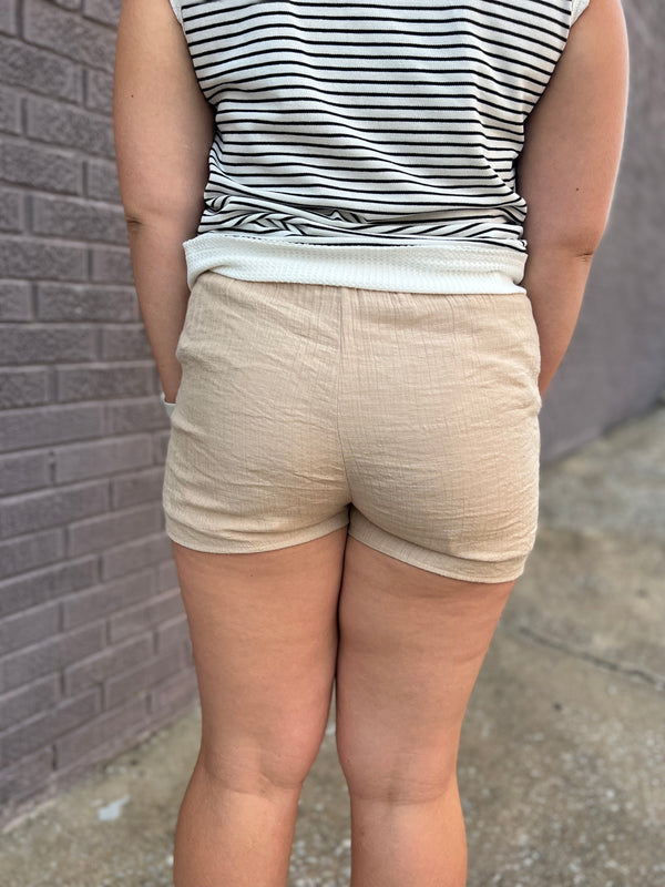 KHAKI SHORTS