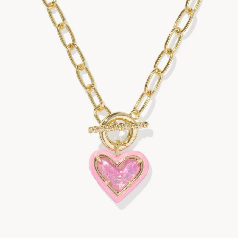 KENDRA SCOTT: ARI HEART ENAMEL FRAME CHAIN NECKLACE