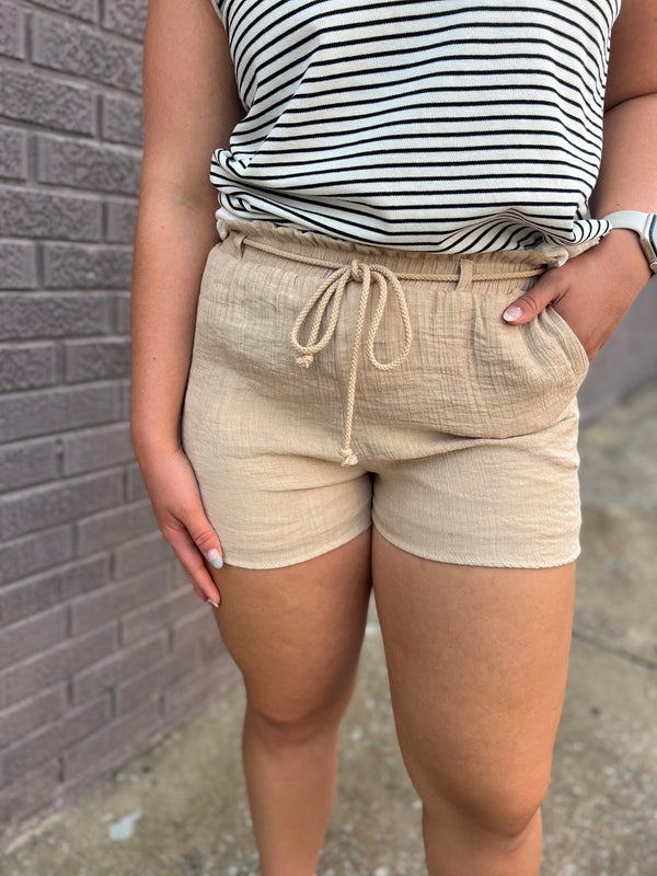 KHAKI SHORTS