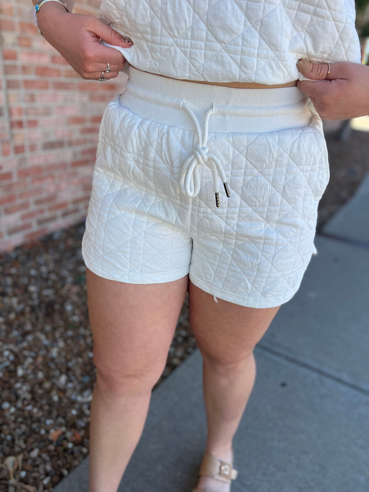 QUILTED ELASTIC WAIST SHORTS- 2 COLORS