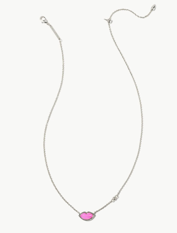 KENDRA SCOTT: LIPS PENDANT NECKLACE