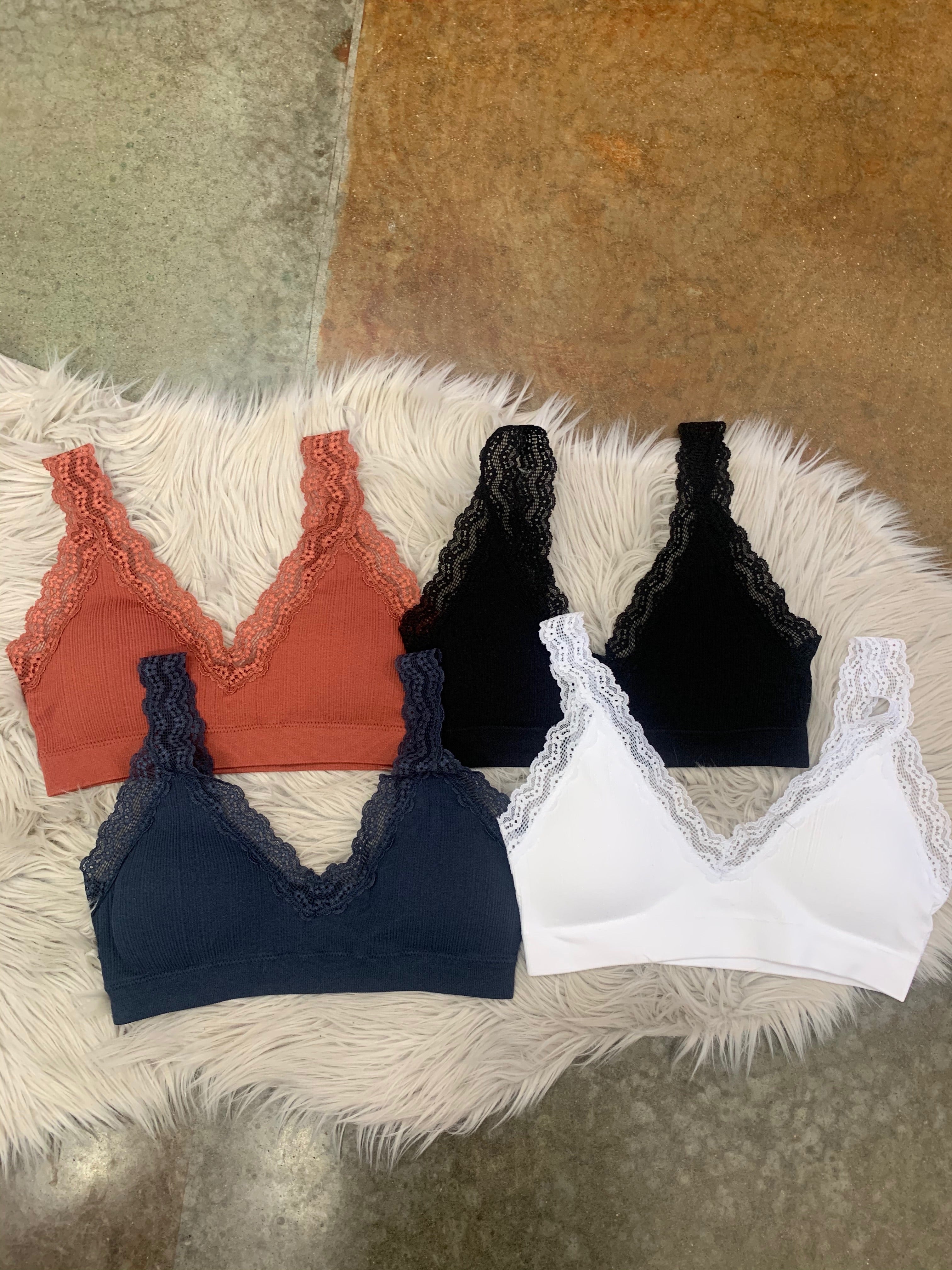 Lace Trim Ribbed Seamless Bralette